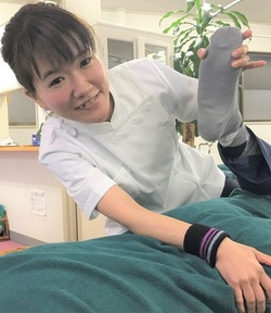 つじい