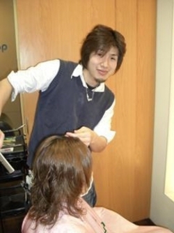 近藤 行伸店長