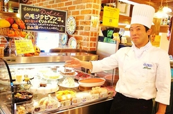 氷見直樹 (店長・ケーキグランドチーフ)