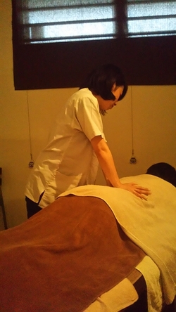 安達 (♀)