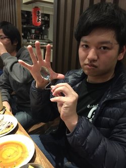 とも
